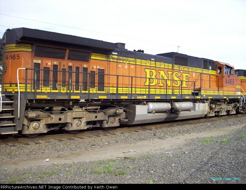 BNSF 4465